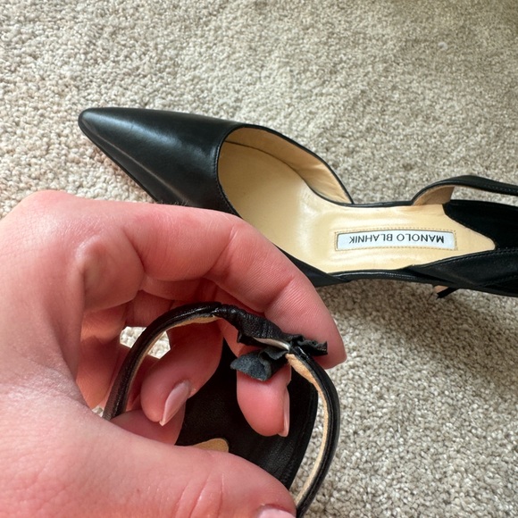 Manolo Blahnik Black Heels Size 40 - Picture 4 of 4
